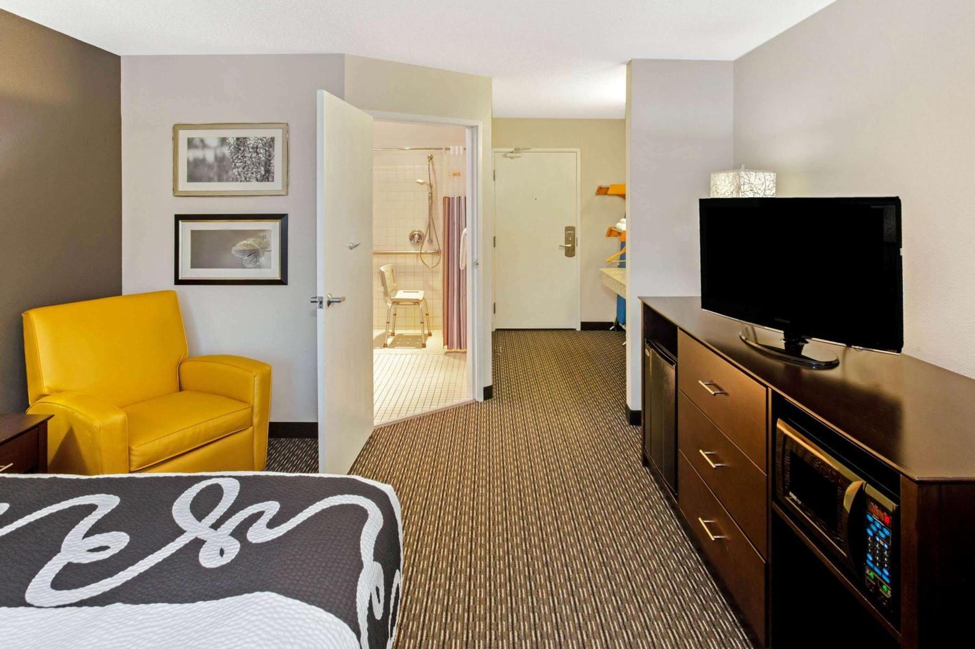 Executive King Room